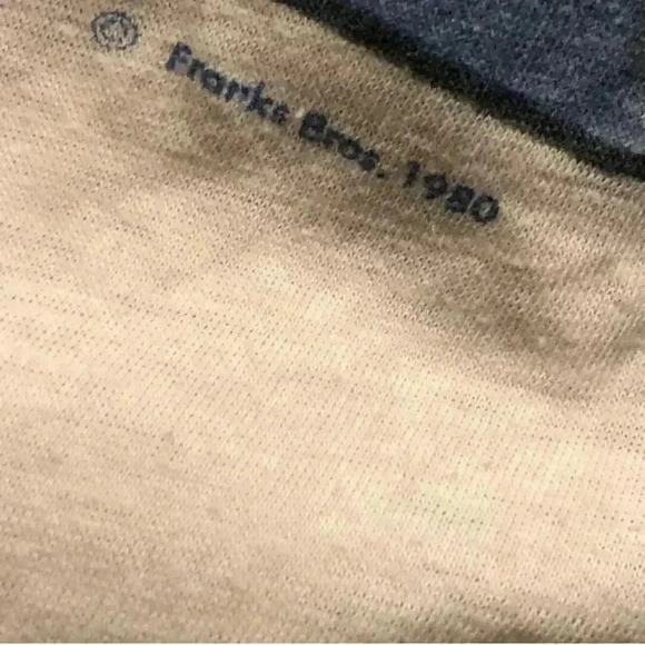 Vintage Willie Nelson T shirt - Picture 2 of 5